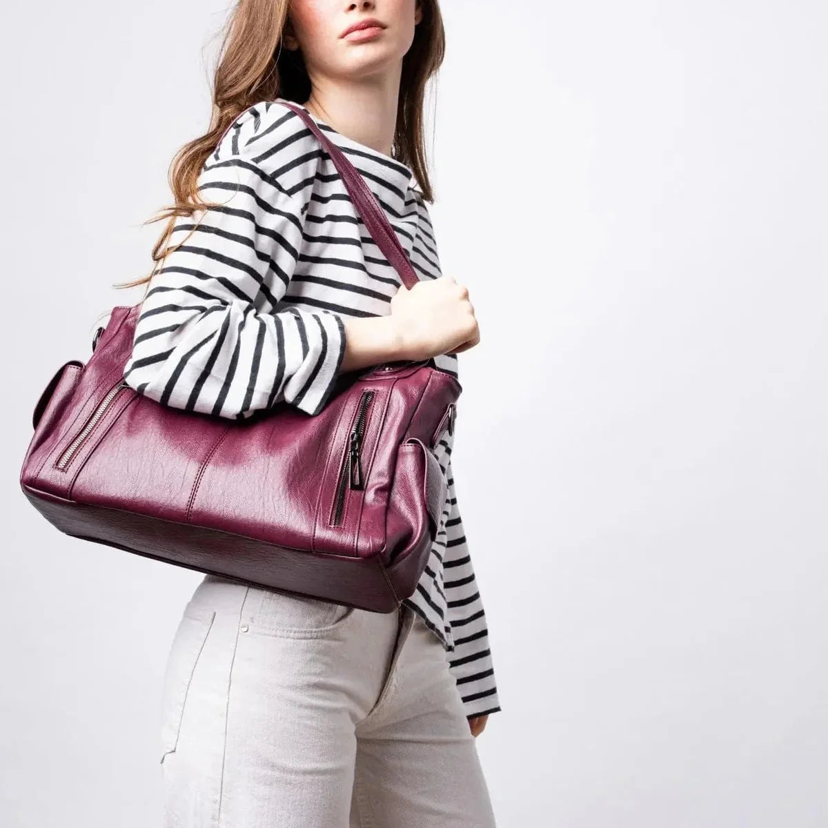 Timeless Everyday Tote – Stylish Spacious Shoulder Bag in Soft Vegan Leather – Everyday Accessory UK
