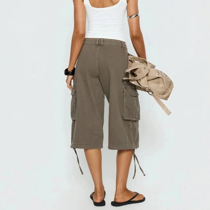 Women’s Longline Camo Cargo Shorts – Versatile Wardrobe Essential