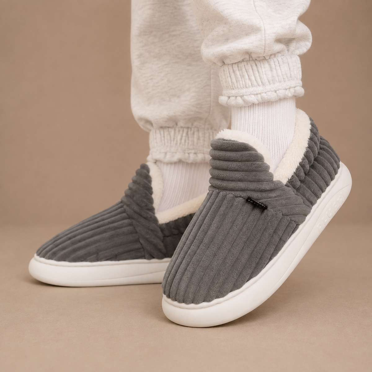 Women’s Winter Slippers – Warm Fleece Lined Slip-On House Shoes – Warm Indoor Footwear