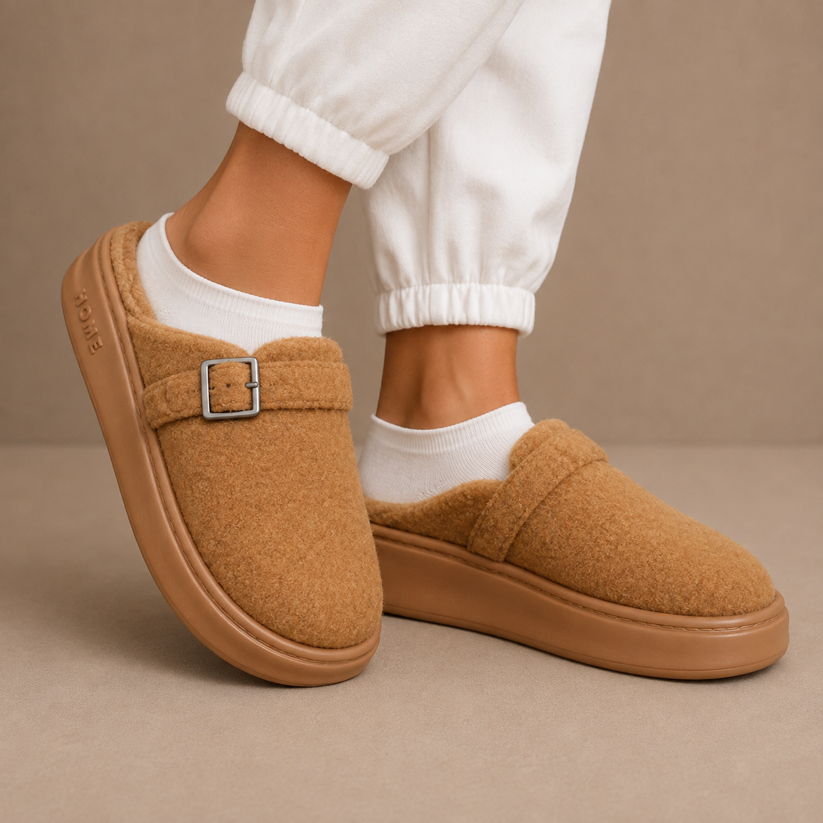 Women’s Warm Fleece Slippers – Buckle Cushioned House Shoes – Warm Indoor Footwear
