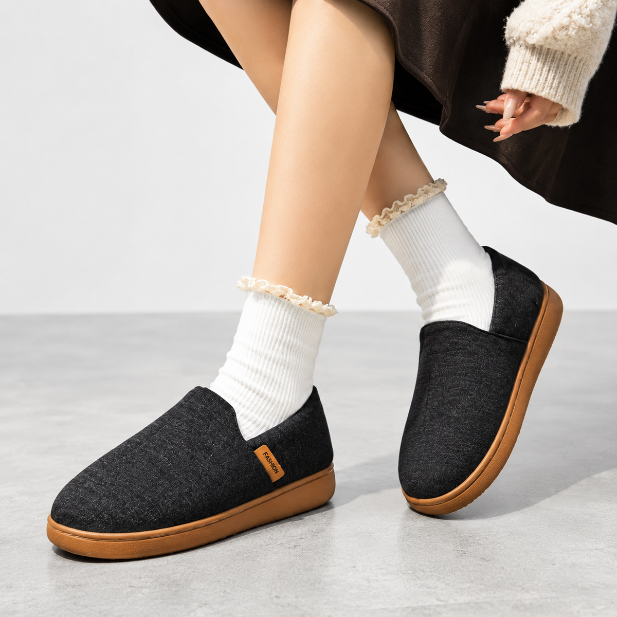 Women's Cushioned Slippers | Fleece Lined Hard Sole House Shoes – Warm Indoor Footwear