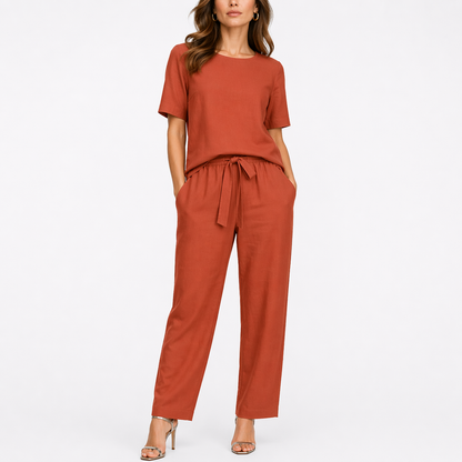 Women’s Two-Piece Set with Short-Sleeve Top and Trousers – Effortless Occasion Wear